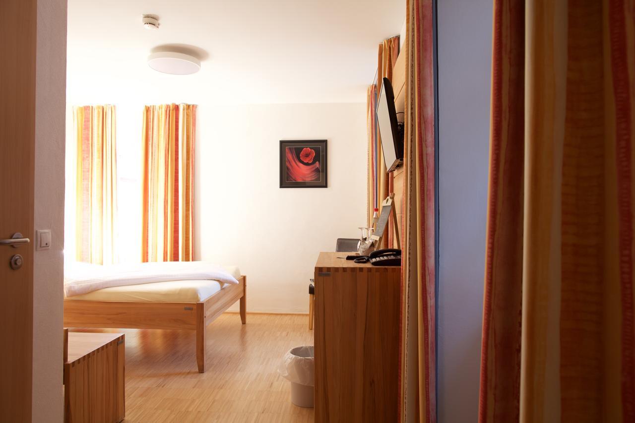 Hotel & Cafe Ritter Von Boehl 代德斯海姆 外观 照片